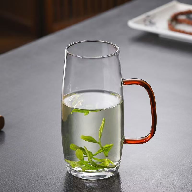 Yaxşı və pis keyfiyyətli şüşə stəkanları necə ayırd etmək olar